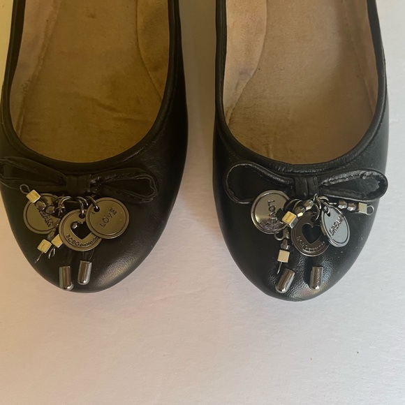 BCBGeneration Black Bow and Charm Embellished Ballet Flat shoe woman’s s… - Picture 11 of 11